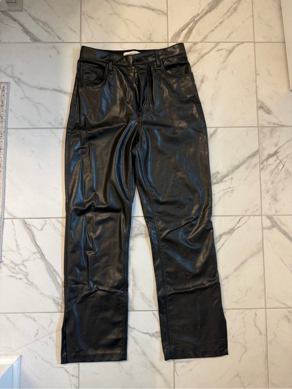 The 90s straight ultra high rise leather jean